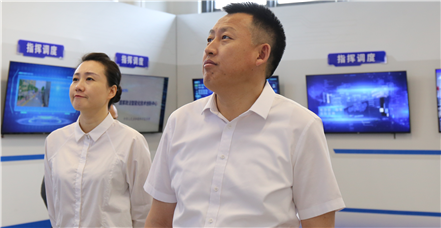 黑龙江省大庆市萨尔图区委副书记、区长权占峰一行莅临云顶集团·3118acm集团考察指导